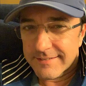 Meet your Posher, Chris